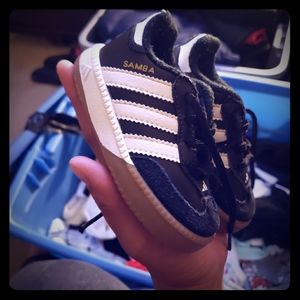 Adidas Size 5c